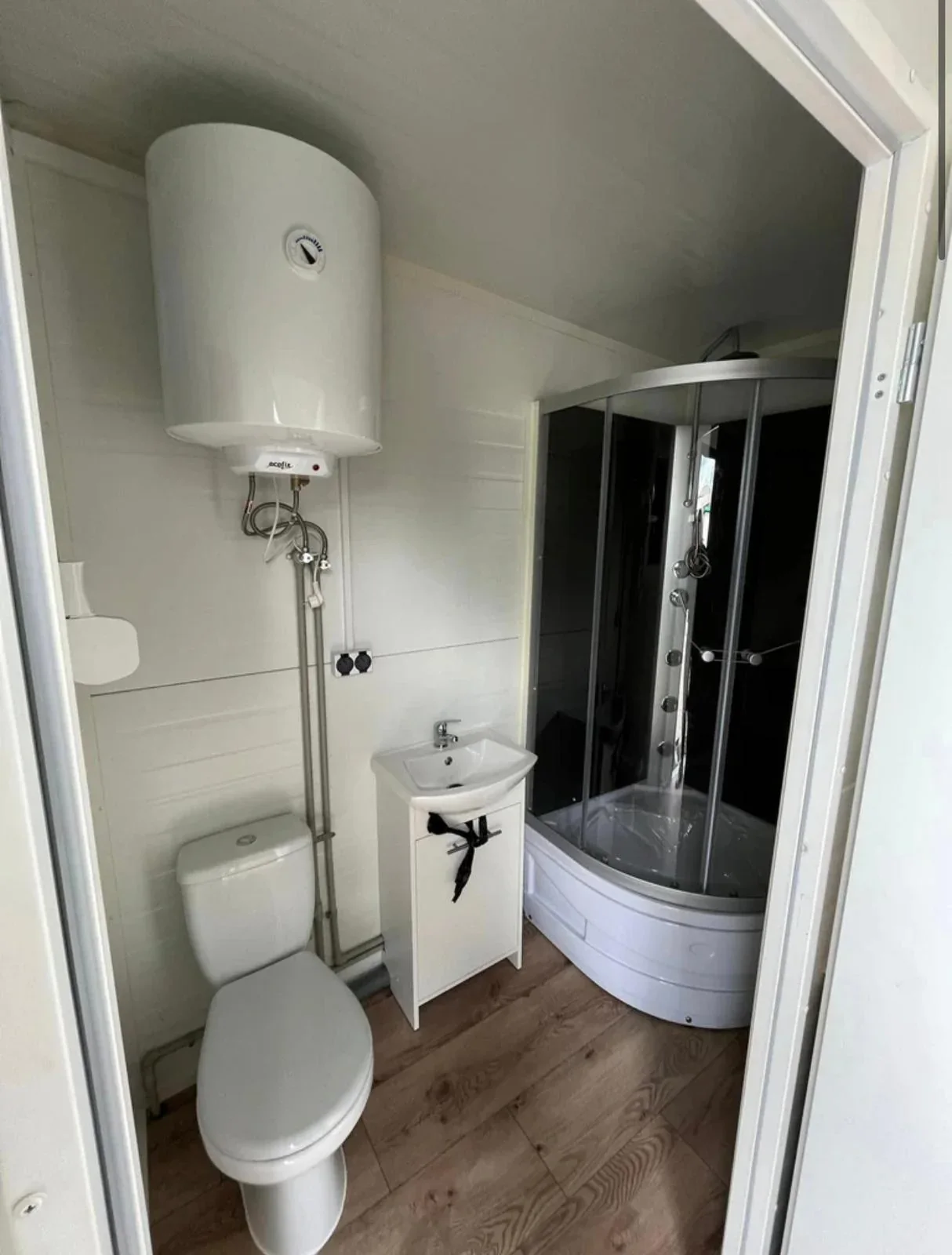 Contenedor habitable 5x2,5m – Imagen 2
