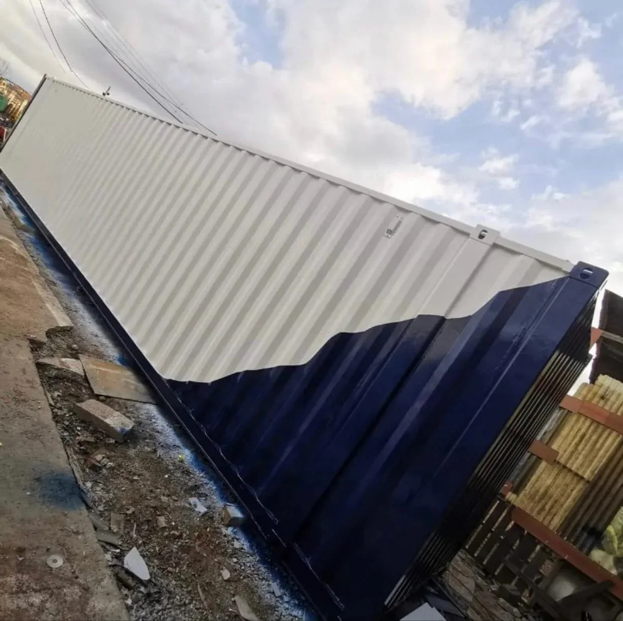 Contenedor High Cube 40' azul seminuevo – Imagen 4